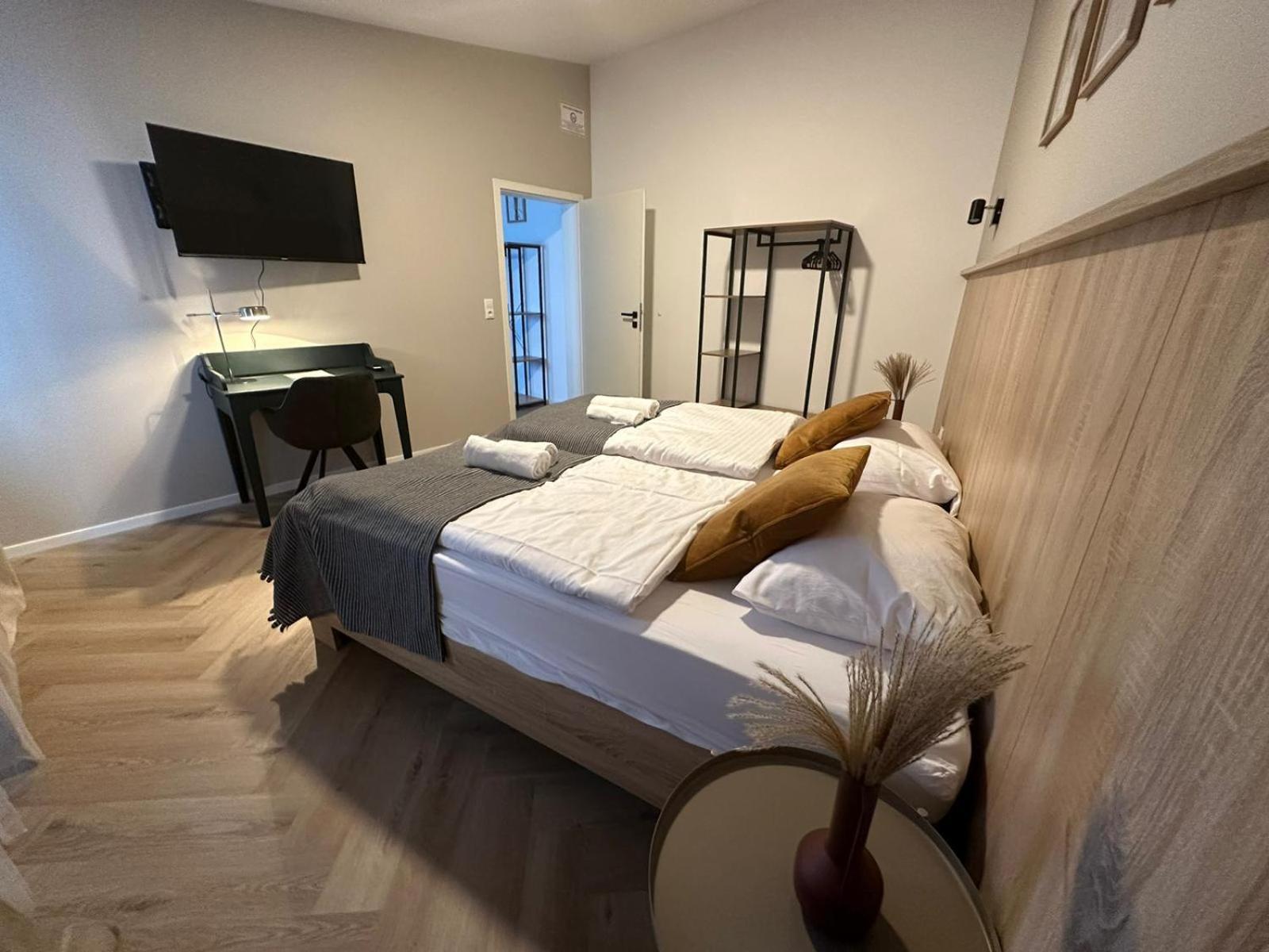 อพาร์ตเมนต์ ซิตี้ เลเนาชตราสเซอ Aparthotel ฮันโนเวอร์ ภายนอก รูปภาพ